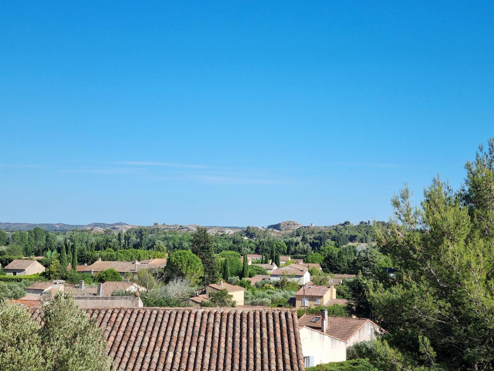 Les Garrigues De La Vallee Des Baux Paradou Eksteriør billede