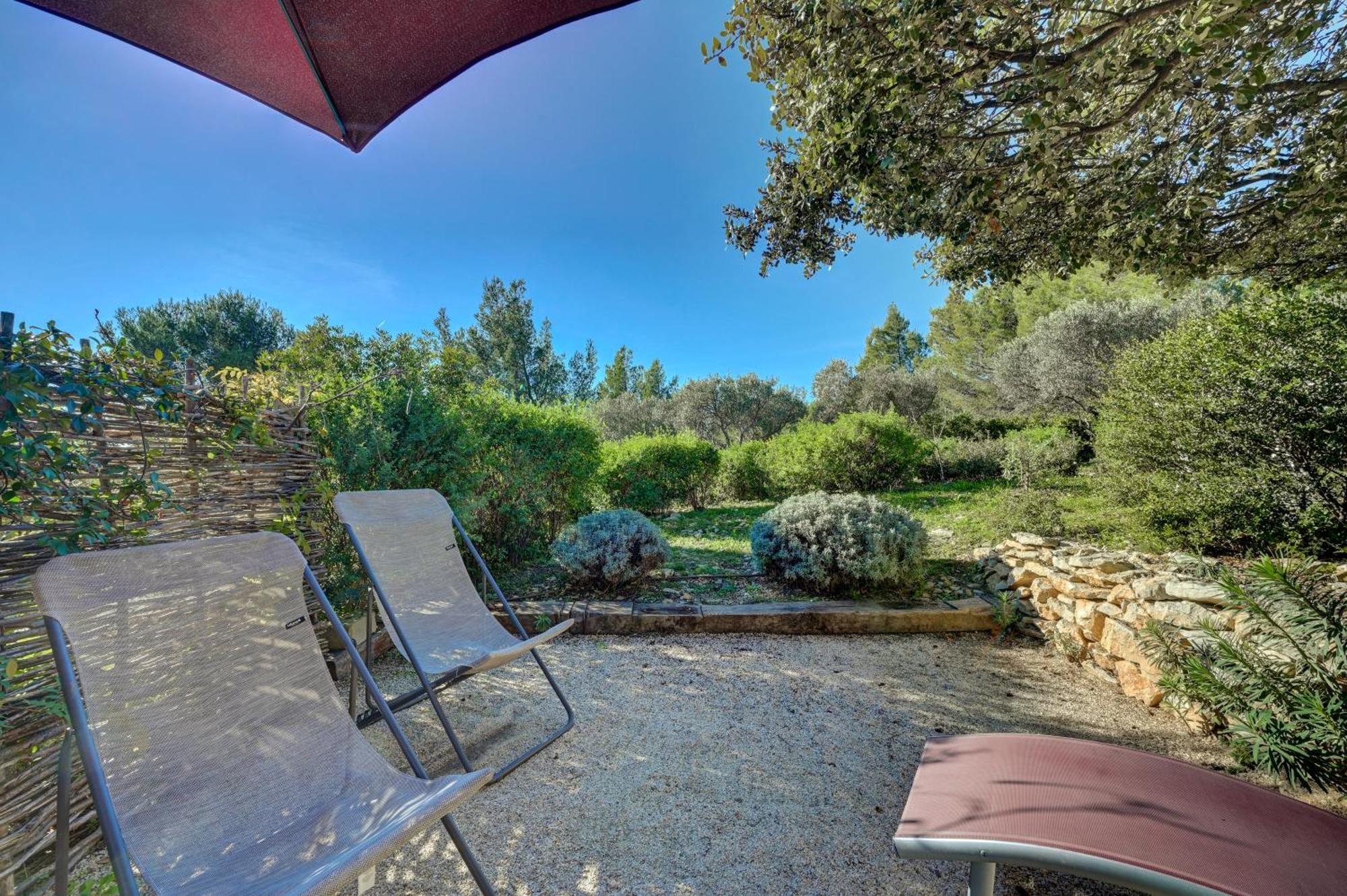 Les Garrigues De La Vallee Des Baux Paradou Eksteriør billede