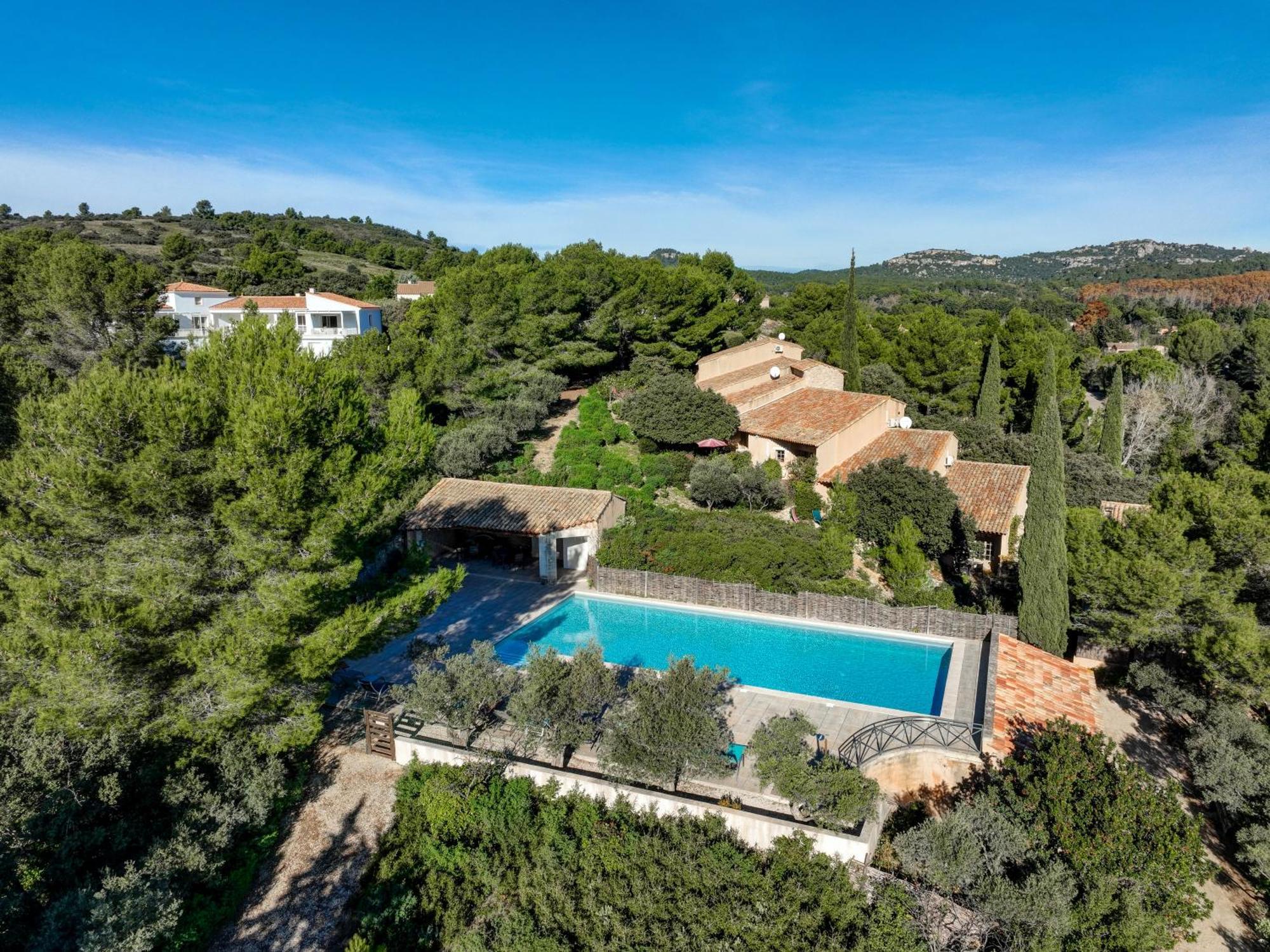Les Garrigues De La Vallee Des Baux Paradou Eksteriør billede