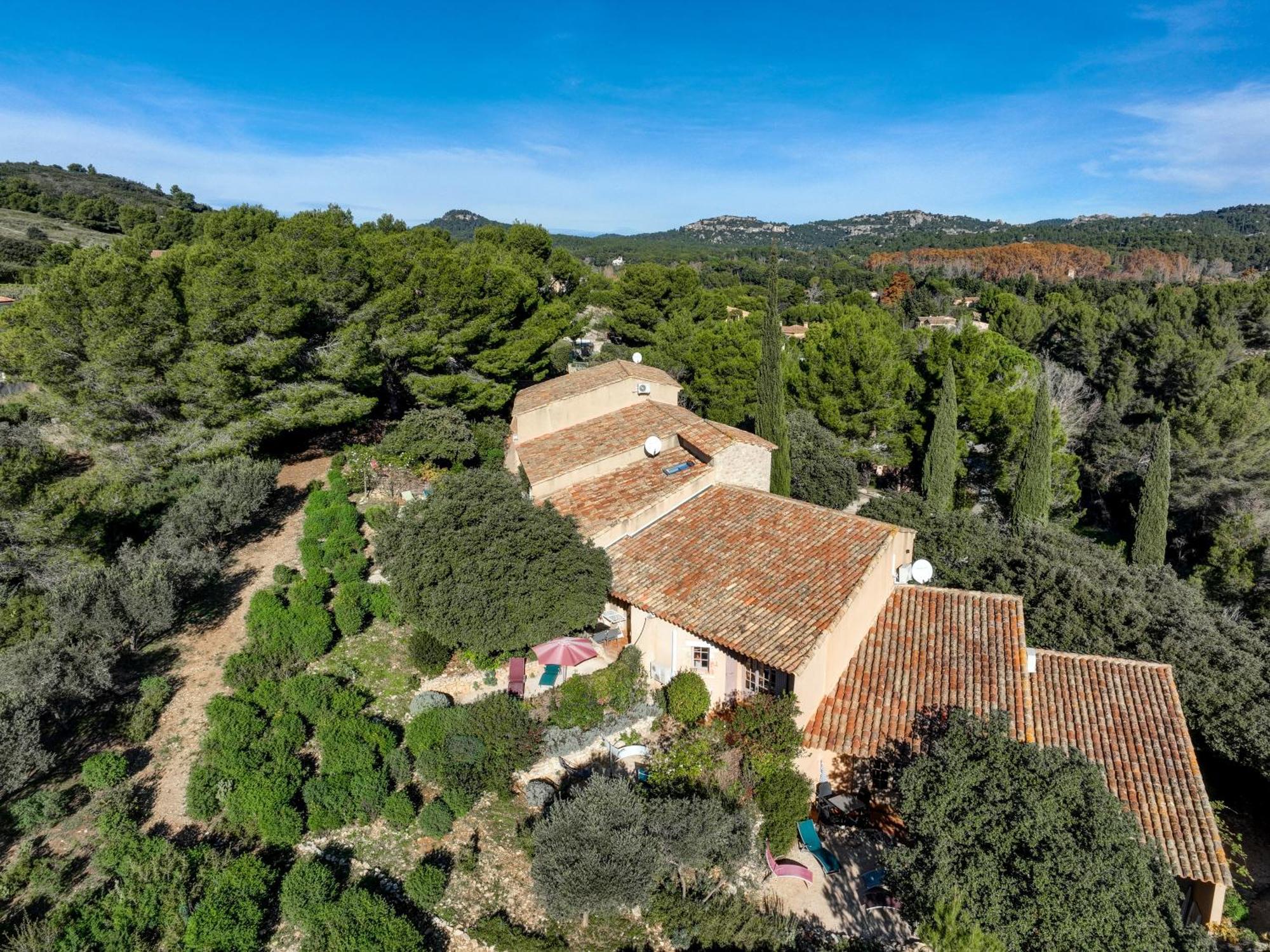 Les Garrigues De La Vallee Des Baux Paradou Eksteriør billede